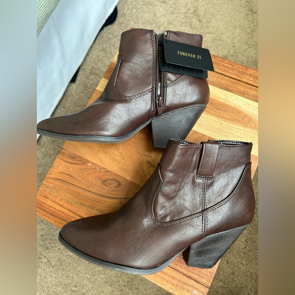 Brown shoe boots